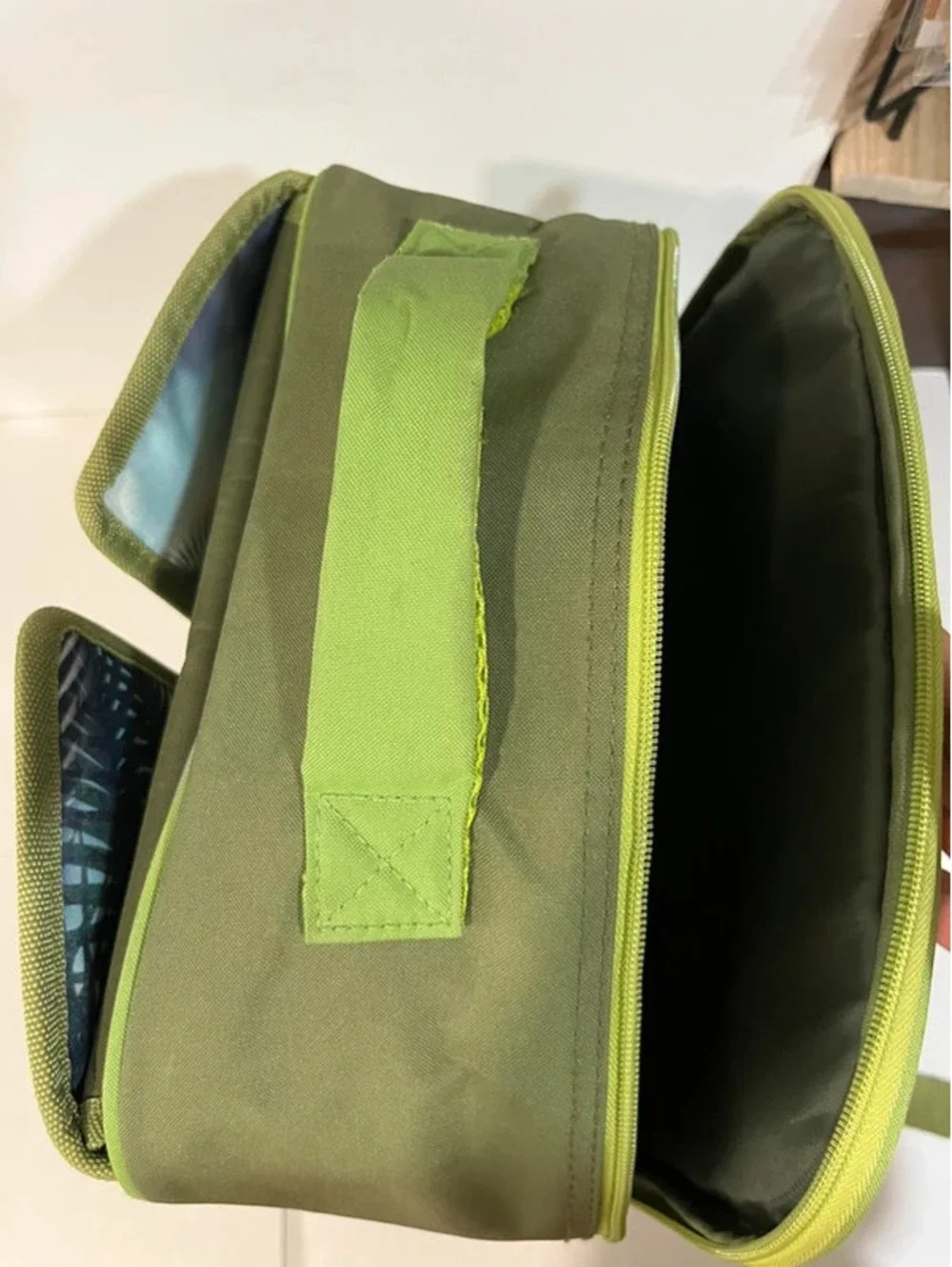 Lakeshore Scenic Dinosaur Fold Out Play Mat Green Children’s Kids Backpack